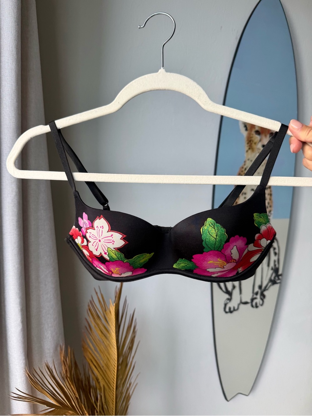 VINTAGE Victoria’s Secret Balconet Push Up Bra